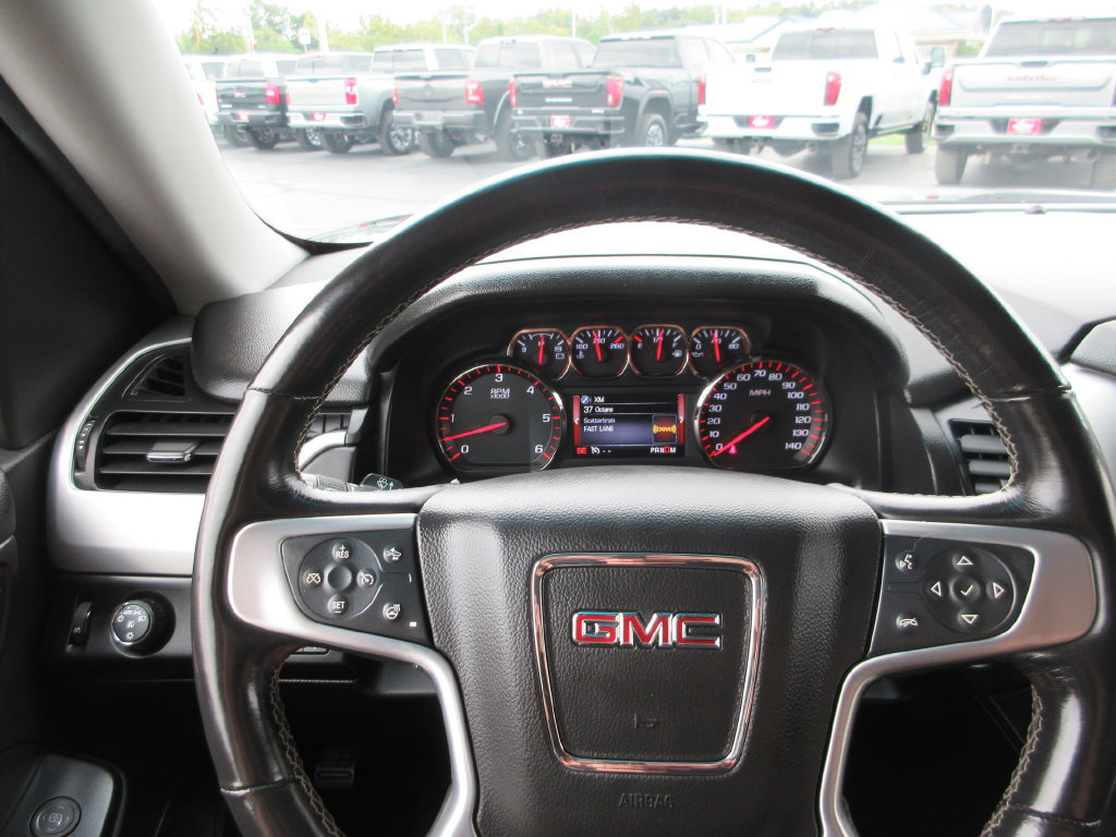 Used 2016 GMC Yukon XL SLT w/ Open Road Package AWD/4WD image 38