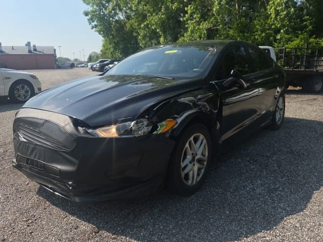 Used 2014 Ford Fusion SE FWD image 2