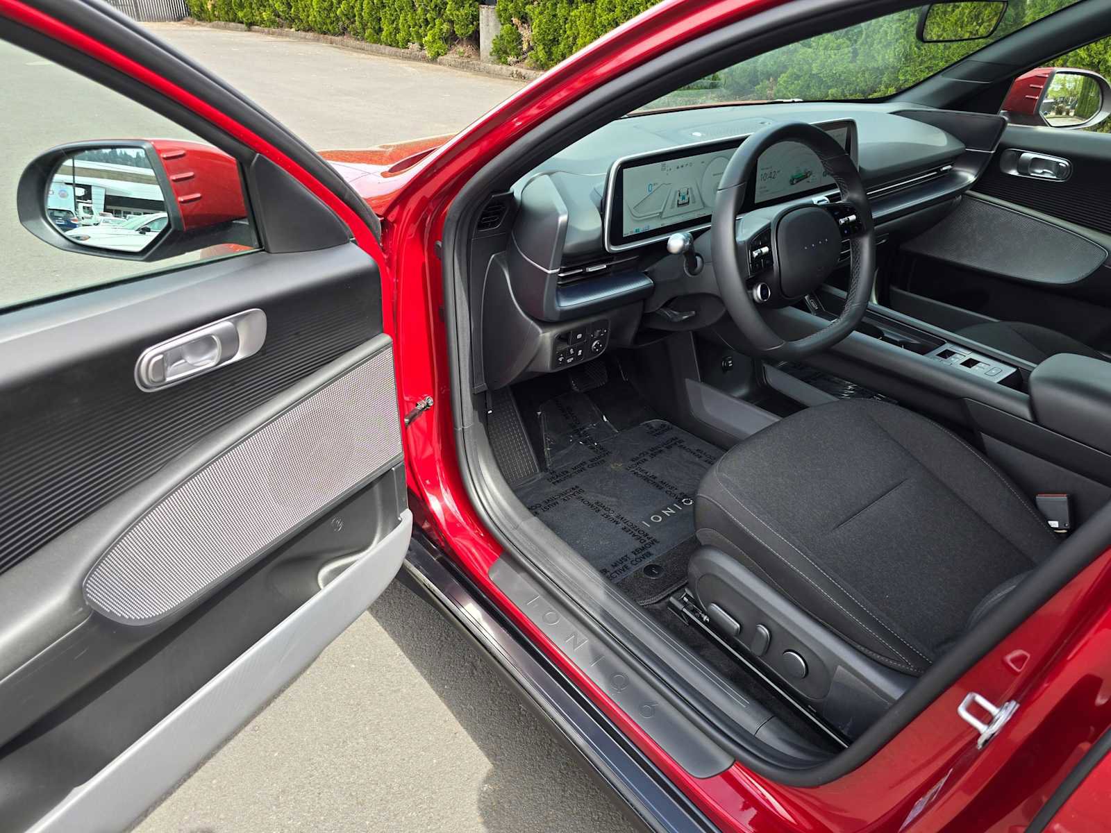 Used 2024 Hyundai Ioniq 6 SE AWD/4WD image 19