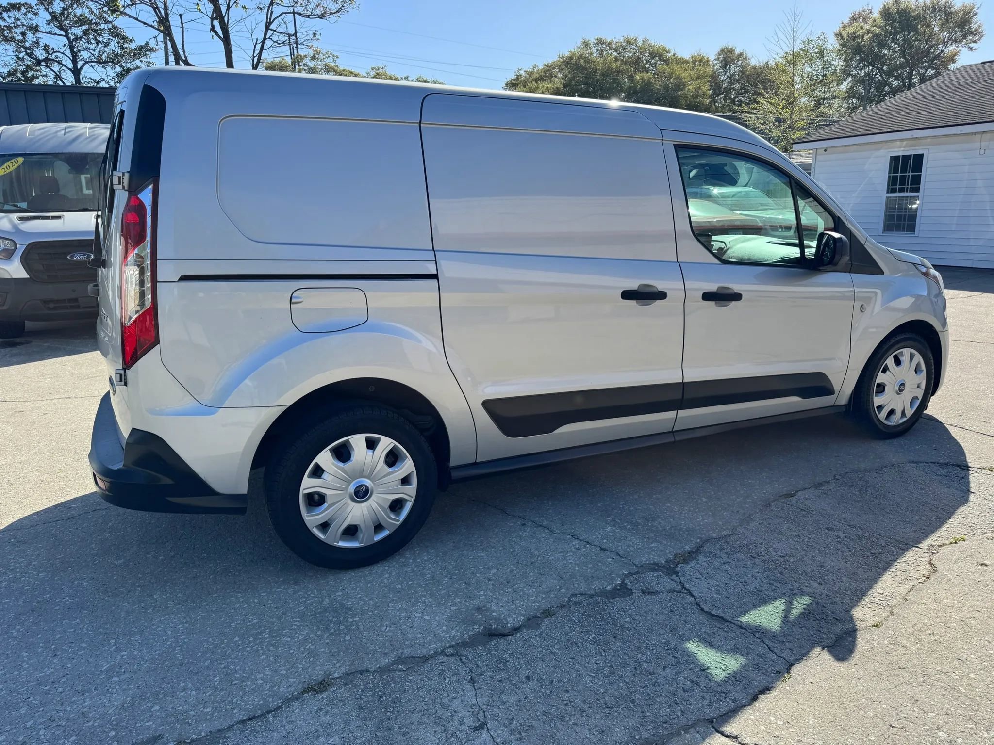 Used 2023 Ford Transit Connect XLT FWD image 10