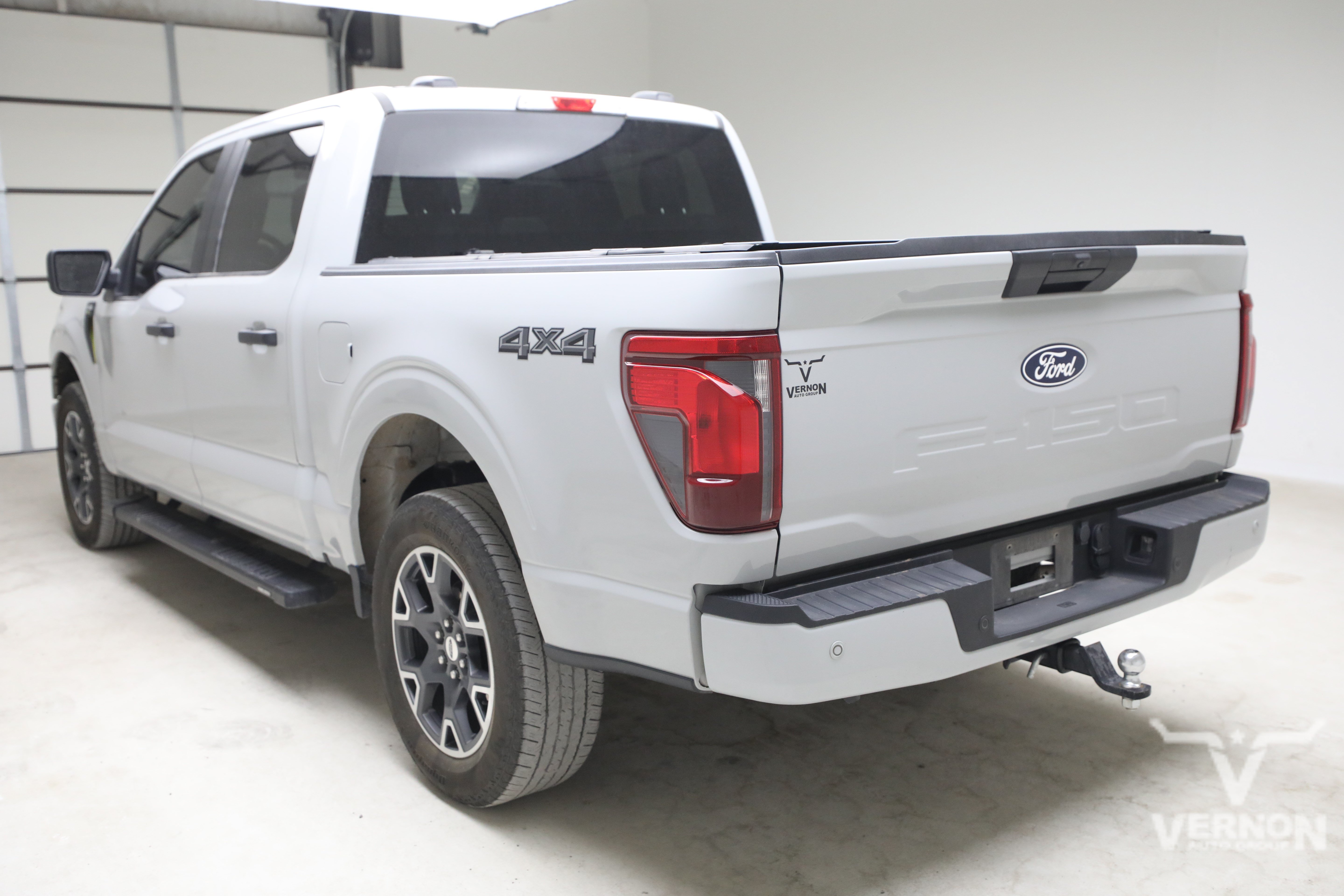 Used 2024 Ford F150 STX AWD/4WD image 3