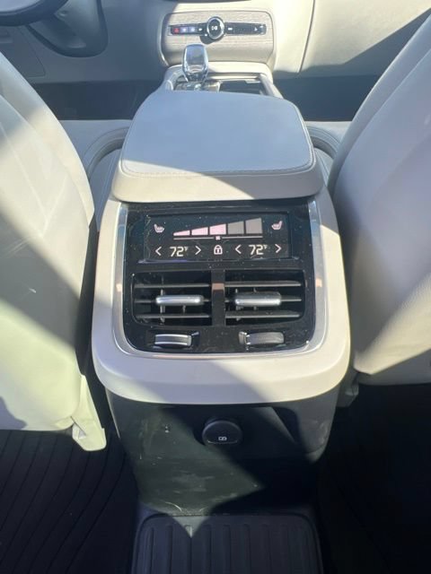 Used 2024 Volvo XC90 T8 Ultimate w/ Protection Package Premier AWD/4WD image 29