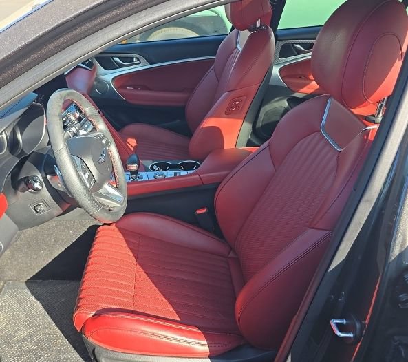 Used 2023 Genesis G70 2.0T w/ Sport Prestige Package RWD image 2