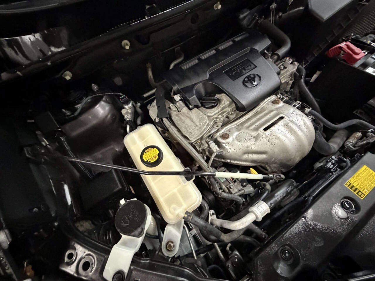 Used 2013 Toyota RAV4 XLE image 27