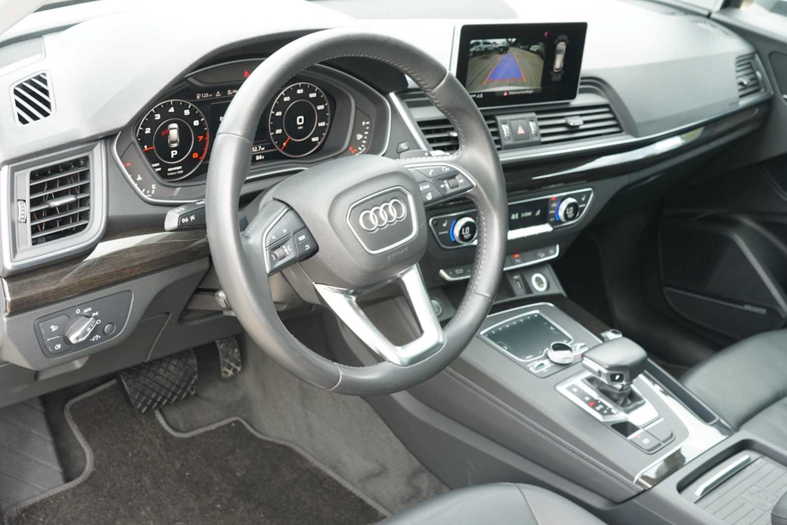Used 2019 Audi Q5 2.0T Premium Plus w/ Premium Plus Package AWD/4WD image 8