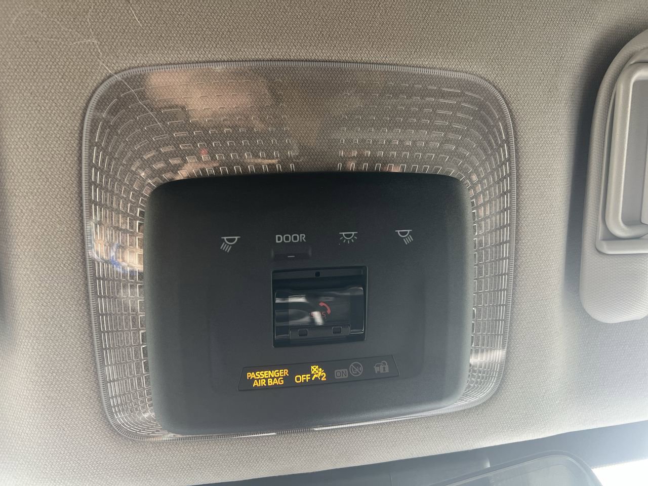 Used 2024 Toyota Prius XLE FWD image 28