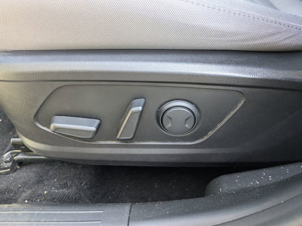 Used 2022 Hyundai Santa Cruz SEL Premium image 18