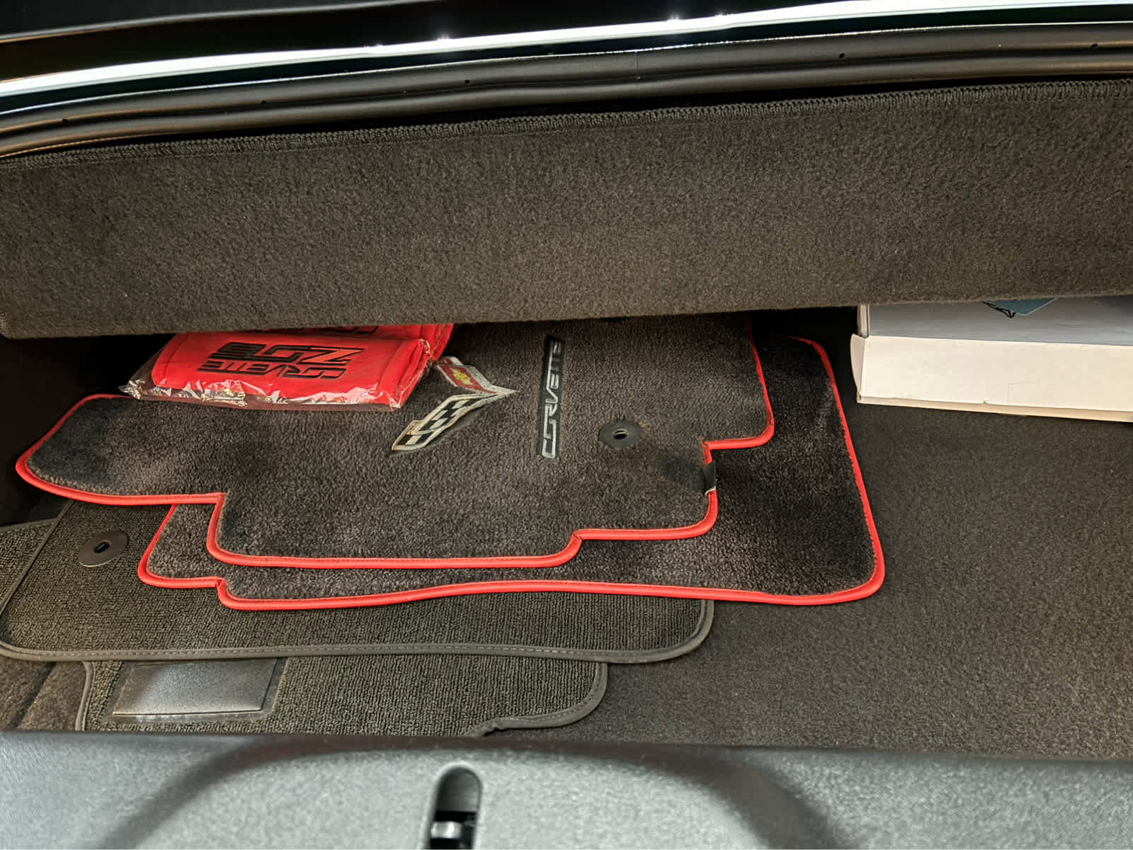 Used 2015 Chevrolet Corvette Z06 w/ 3LZ Preferred Equipment Group image 31