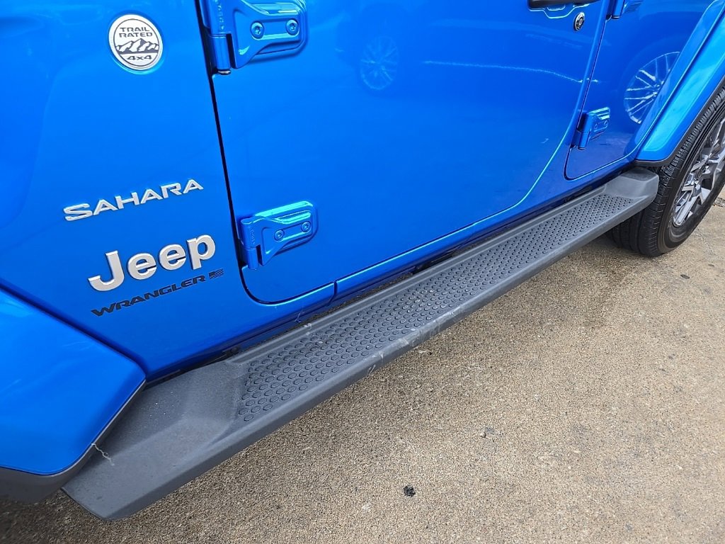 Used 2024 Jeep Wrangler Sahara w/ Technology Group image 20