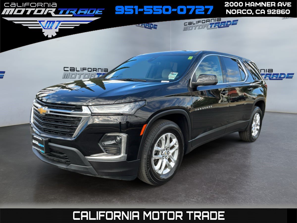 Used 2023 Chevrolet Traverse LS FWD image 1