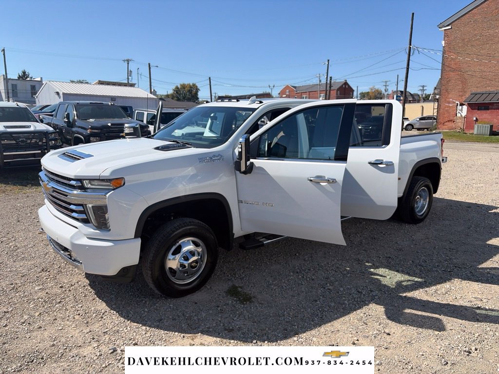 Used 2022 Chevrolet Silverado 3500 High Country AWD/4WD image 27