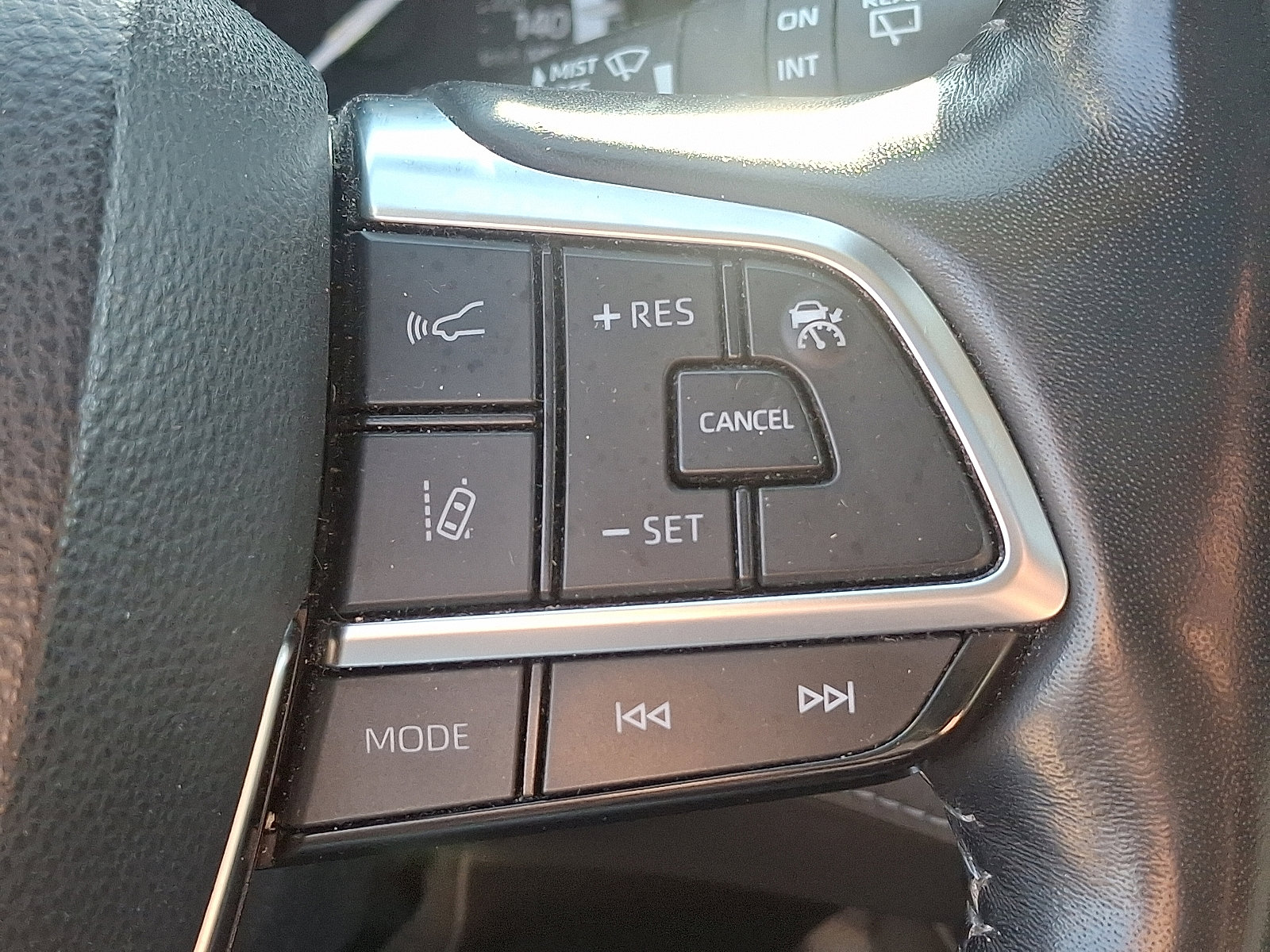 Certified 2021 Toyota Highlander Platinum image 22