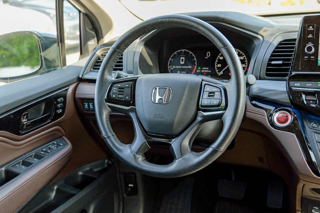 Used 2025 Honda Odyssey Elite image 43