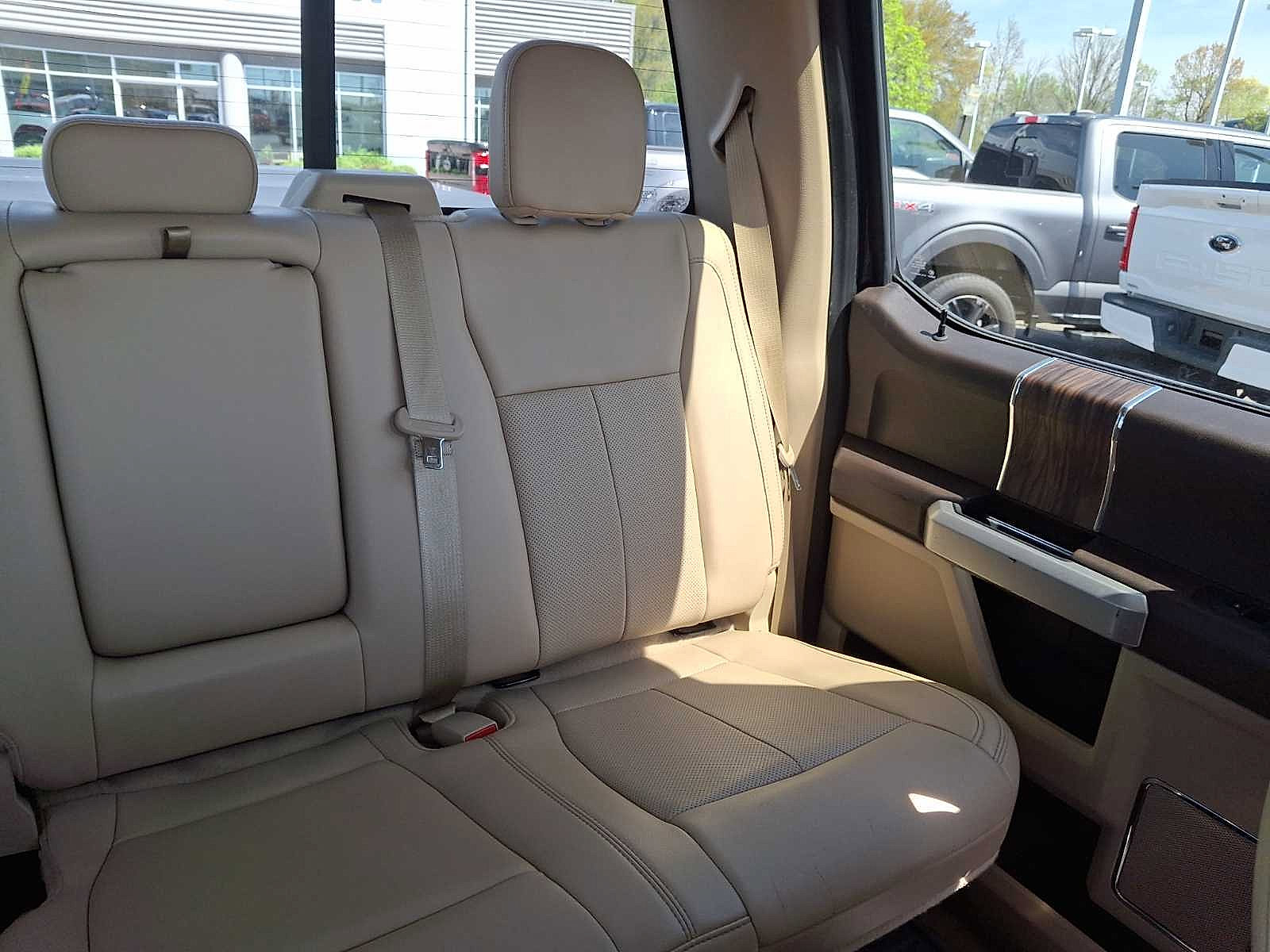 Used 2019 Ford F150 Lariat image 19