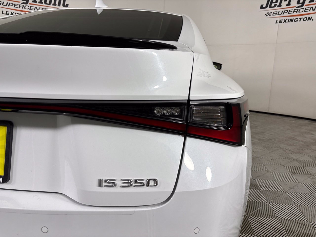 Used 2023 Lexus IS 350 F Sport RWD image 37