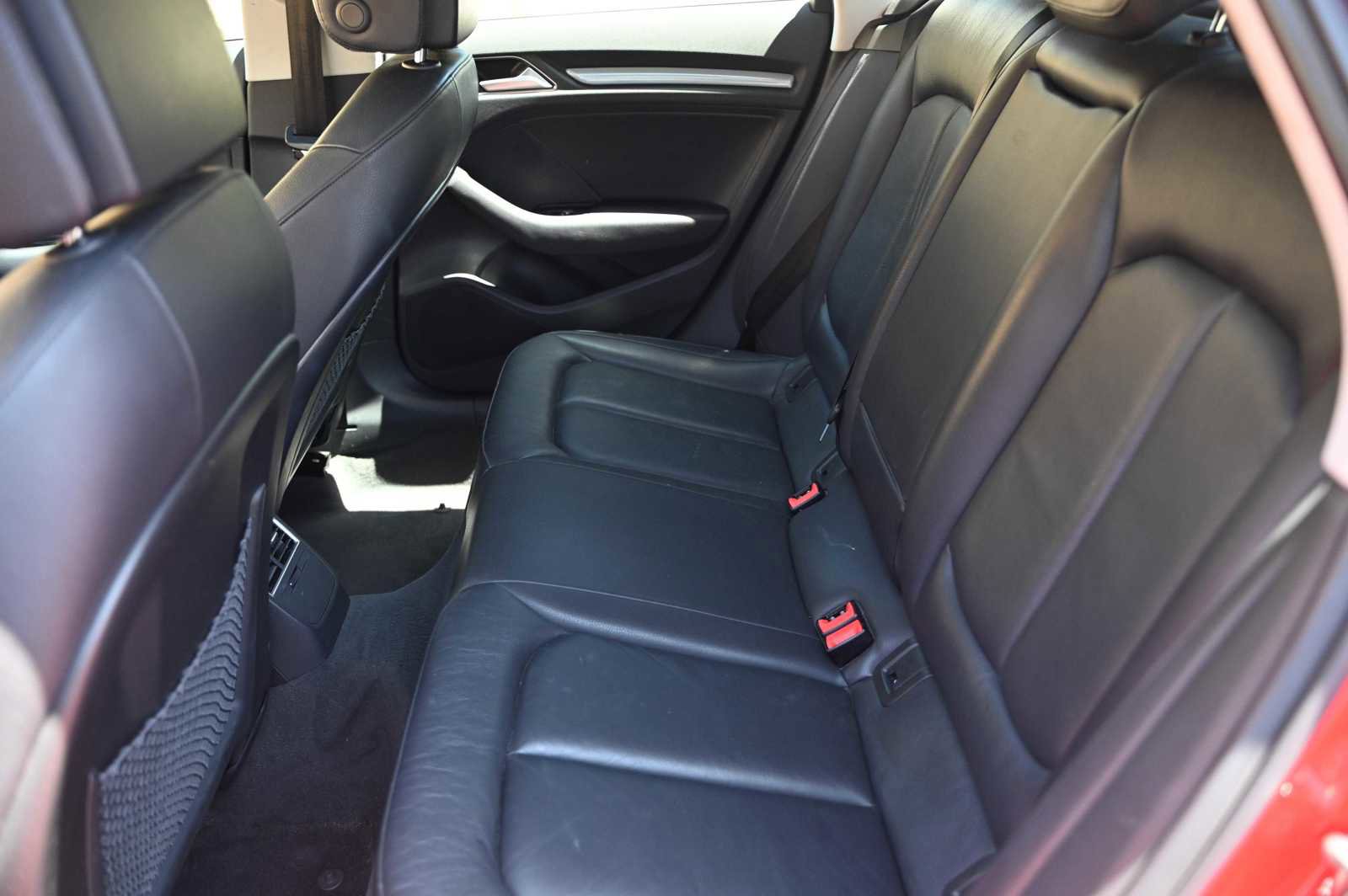 Used 2016 Audi A3 e-tron Premium Plus w/ Premium Plus Package FWD image 13