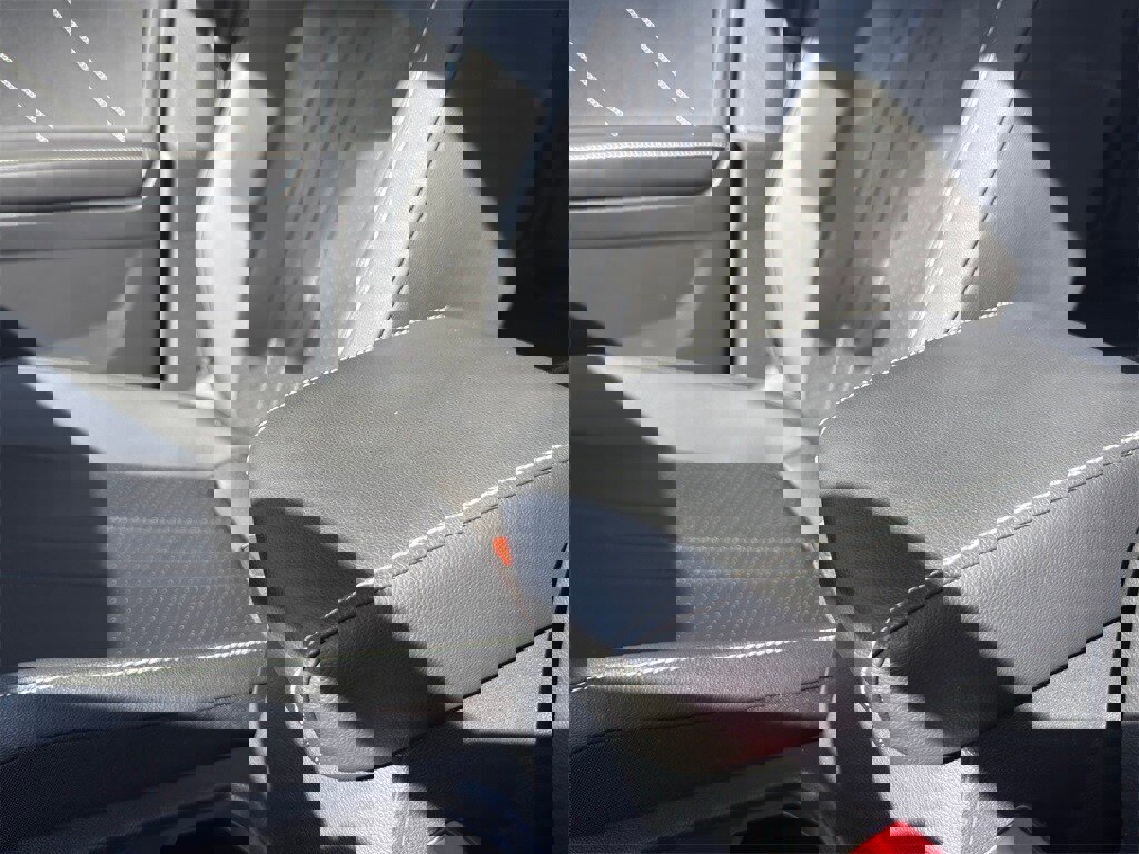 New 2024 Volkswagen Tiguan SE image 23