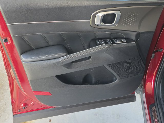 Used 2022 Kia Sorento SX FWD image 33