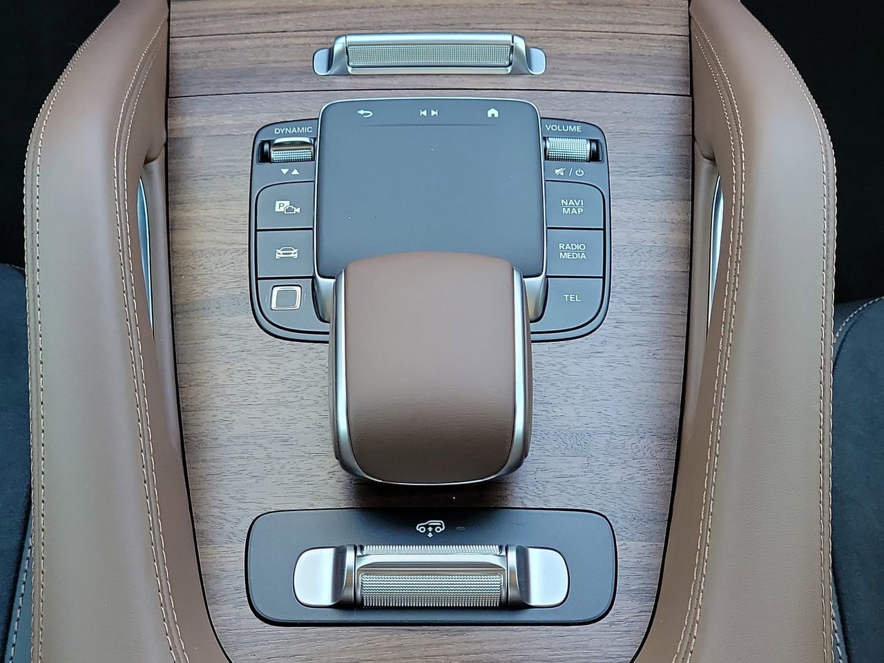 New 2026 Mercedes-Benz GLE 63 AMG S image 22