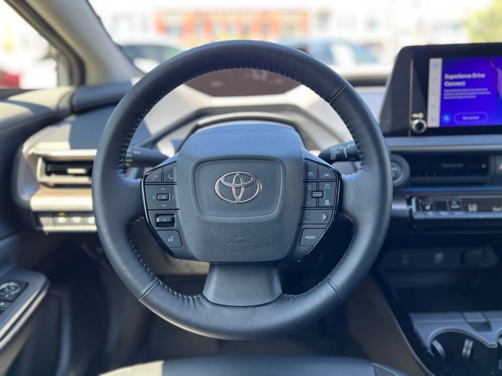 Used 2024 Toyota Prius XLE image 31