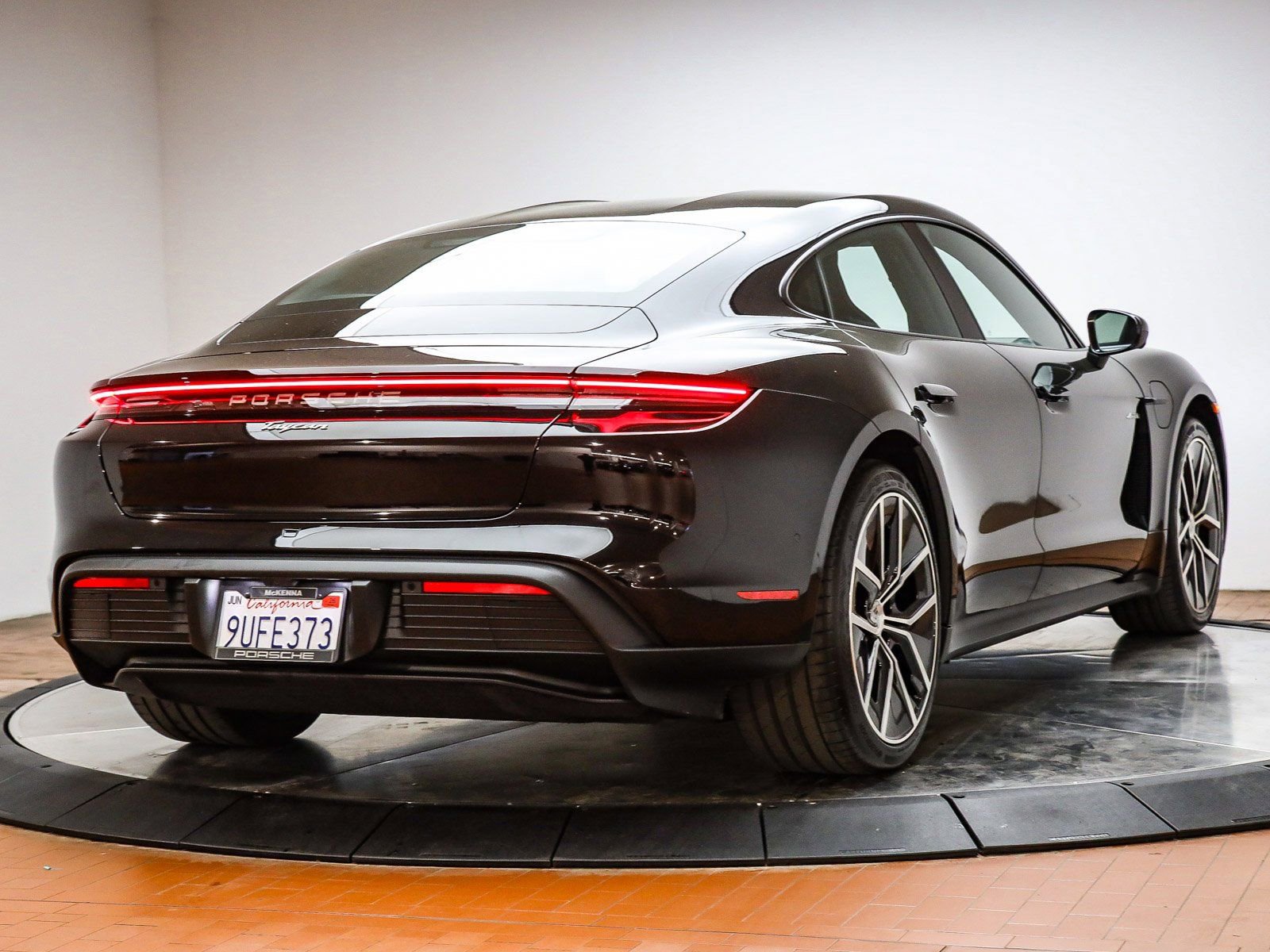 Certified 2025 Porsche Taycan RWD image 6