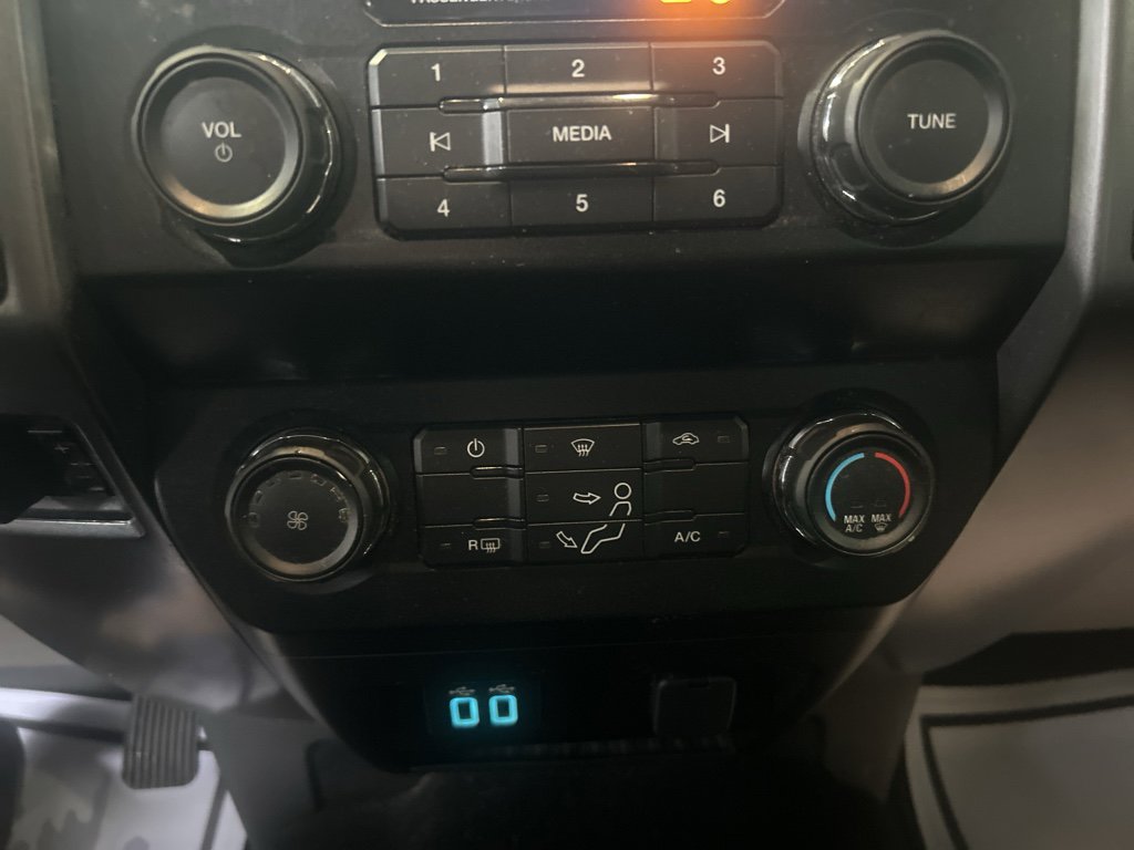 Used 2019 Ford F250 XLT w/ XLT Value Package image 24