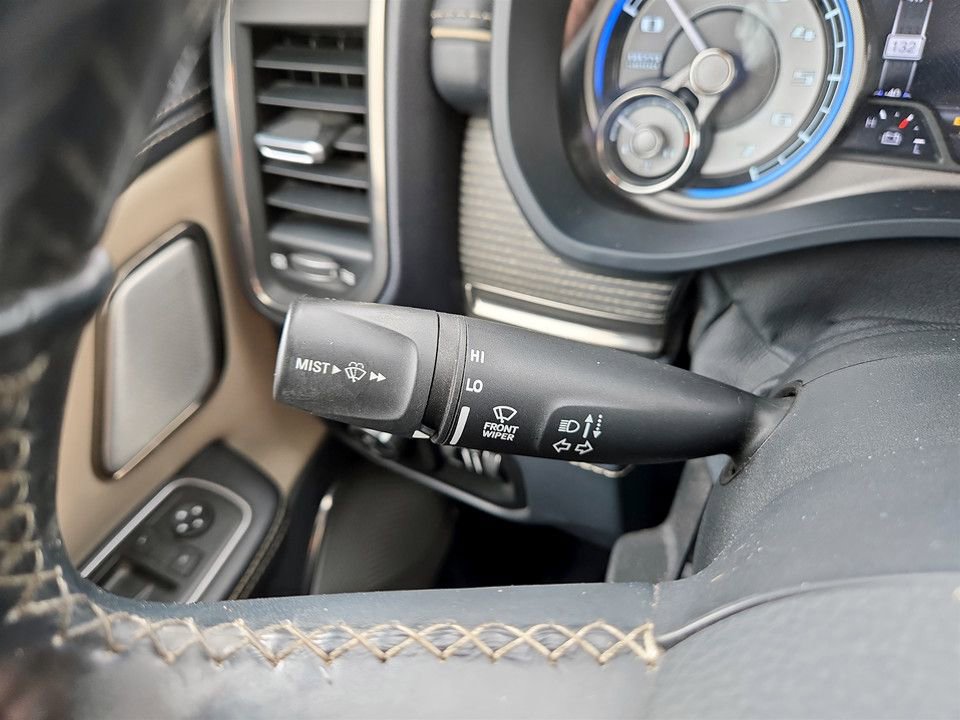 Used 2019 RAM 1500 Limited AWD/4WD image 18