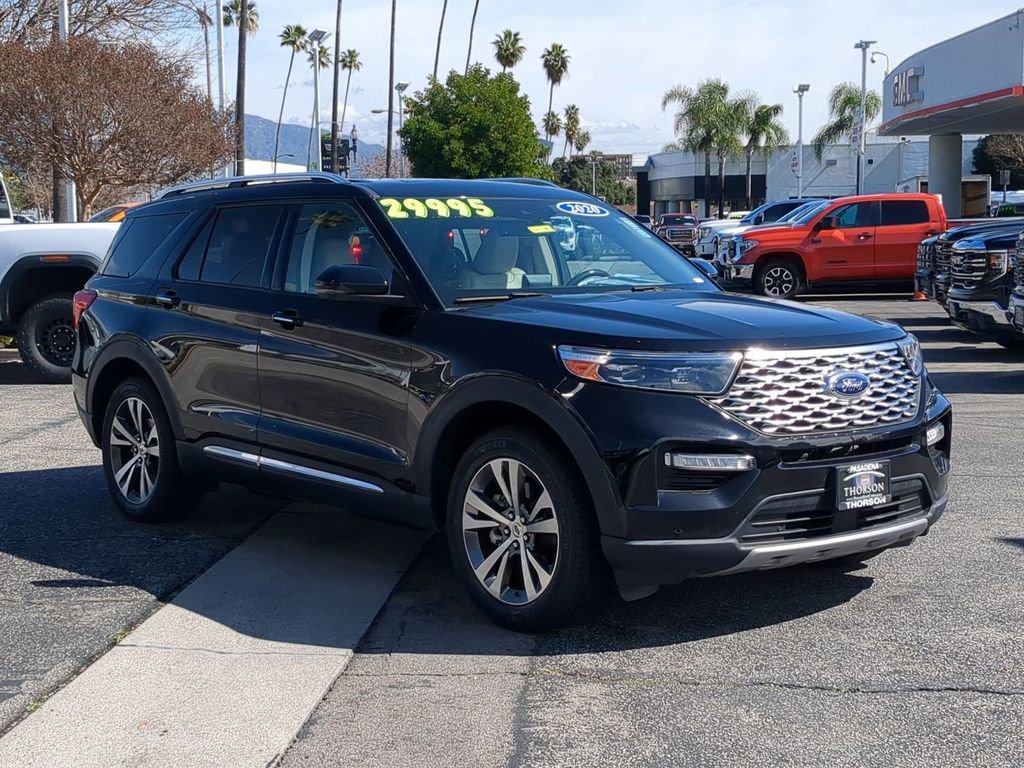 Used 2020 Ford Explorer Platinum w/ Premium Technology Package image 9