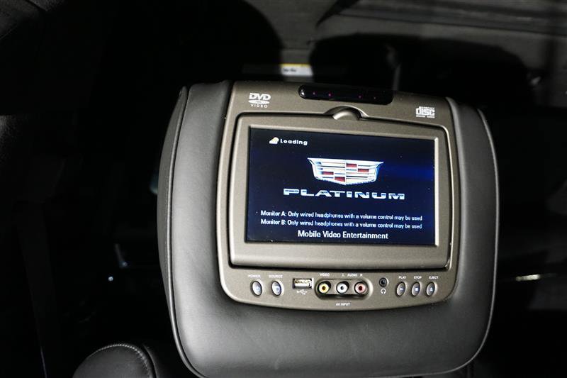 Used 2016 Cadillac Escalade Platinum image 29