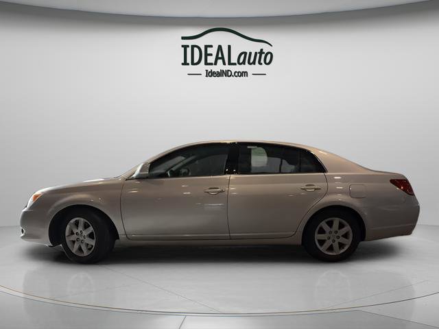 Used 2008 Toyota Avalon XL image 2