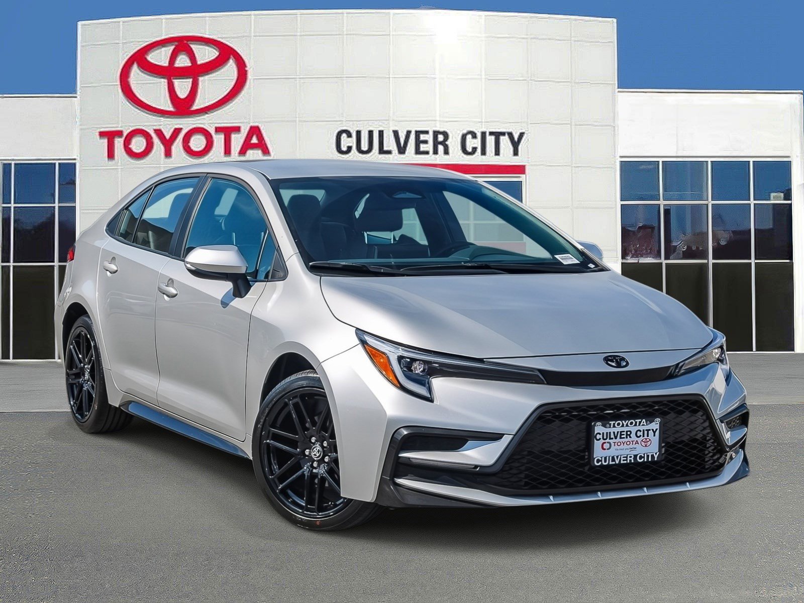 Used 2025 Toyota Corolla SE image 1