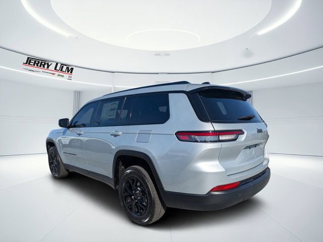 New 2025 Jeep Grand Cherokee L Laredo image 5