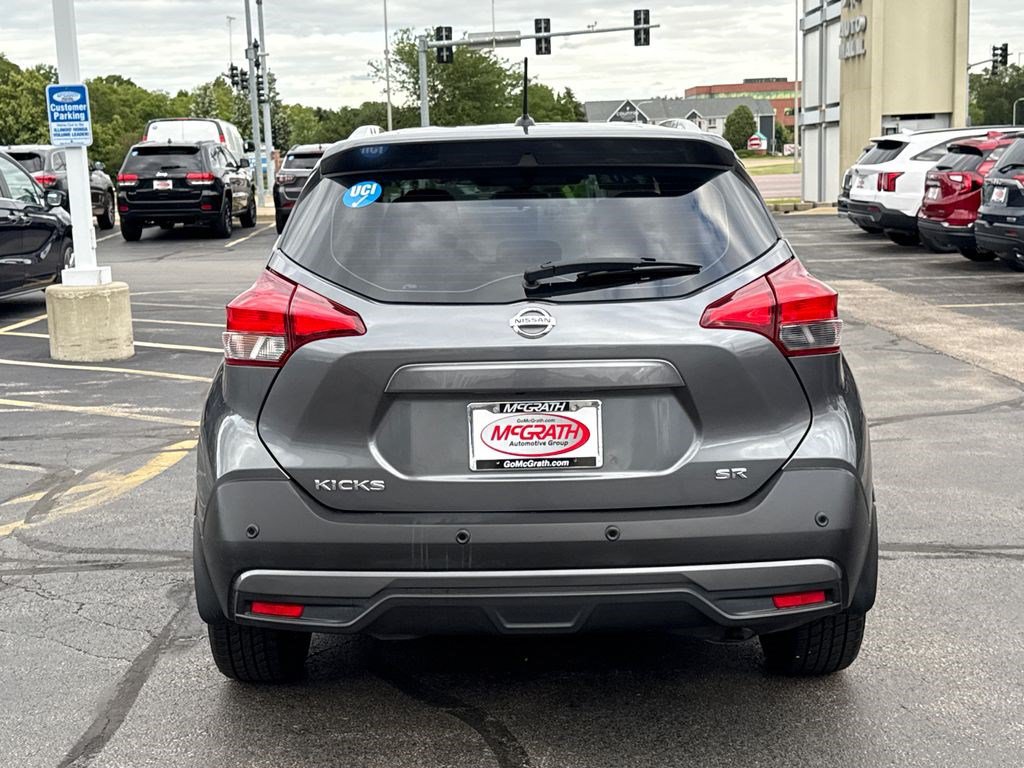 Used 2020 Nissan Kicks SR w/ SR Premium Package FWD image 10