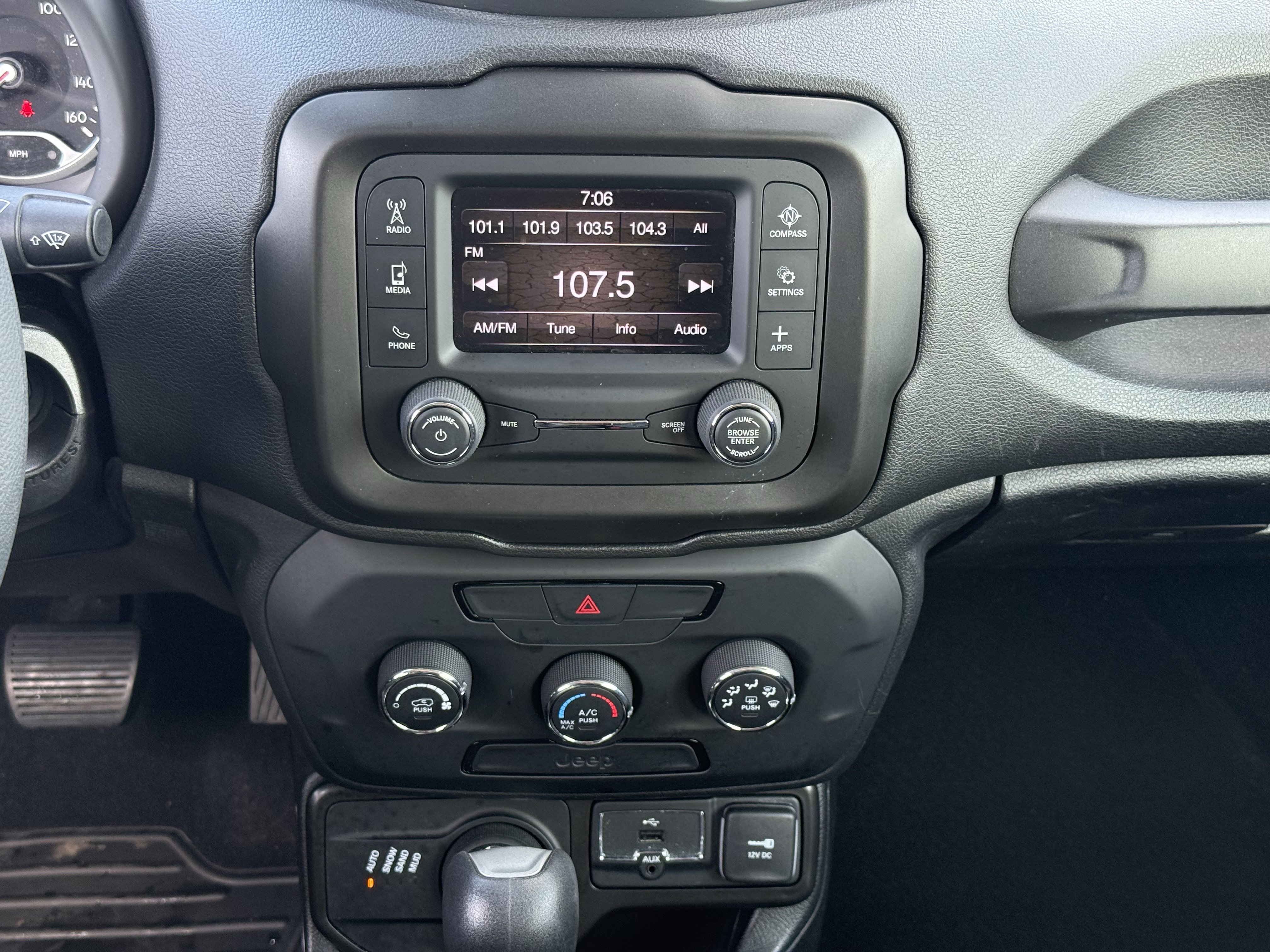 Used 2020 Jeep Renegade Sport image 3