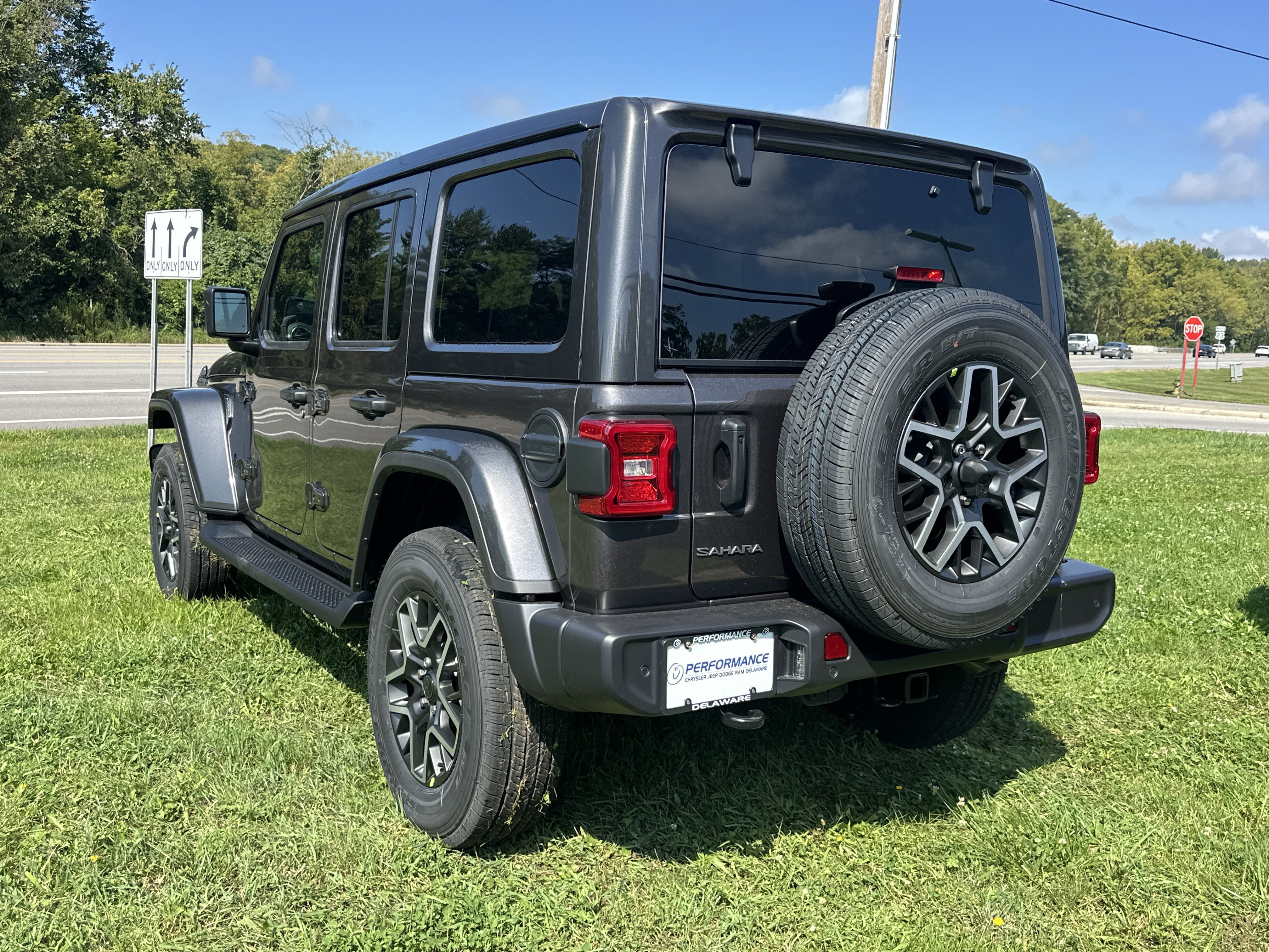 New 2027 Jeep Wrangler Unlimited Sahara AWD/4WD image 27