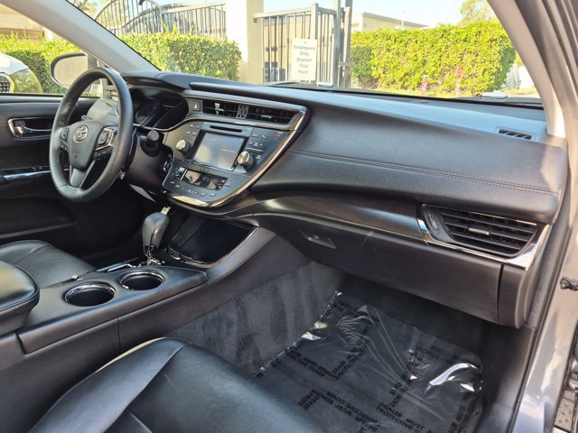Used 2018 Toyota Avalon XLE FWD image 21