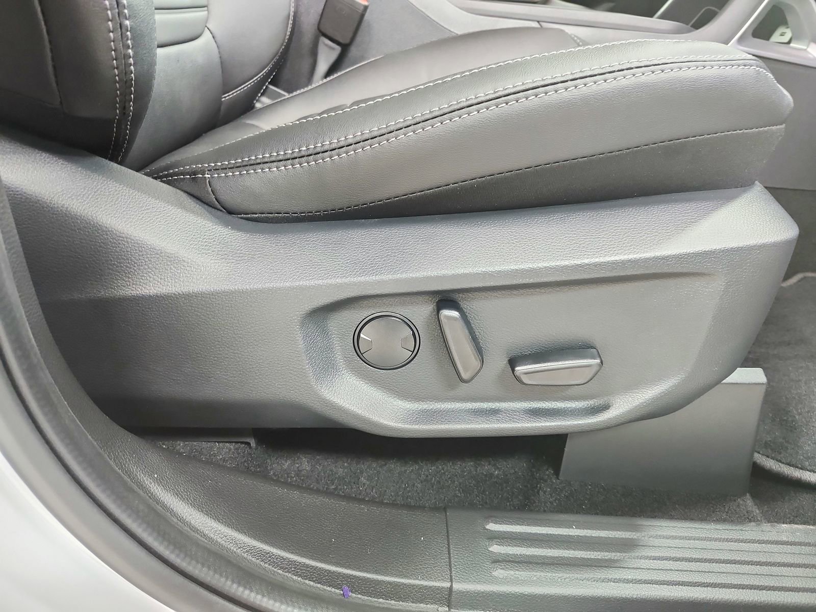 New 2026 Ford Ranger Lariat w/ FX4 Off-Road Package image 40