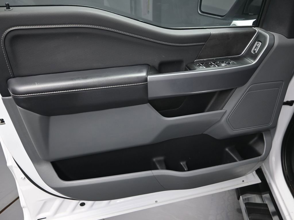 Used 2025 Ford F150 XLT w/ Equipment Group 301A Standard image 11