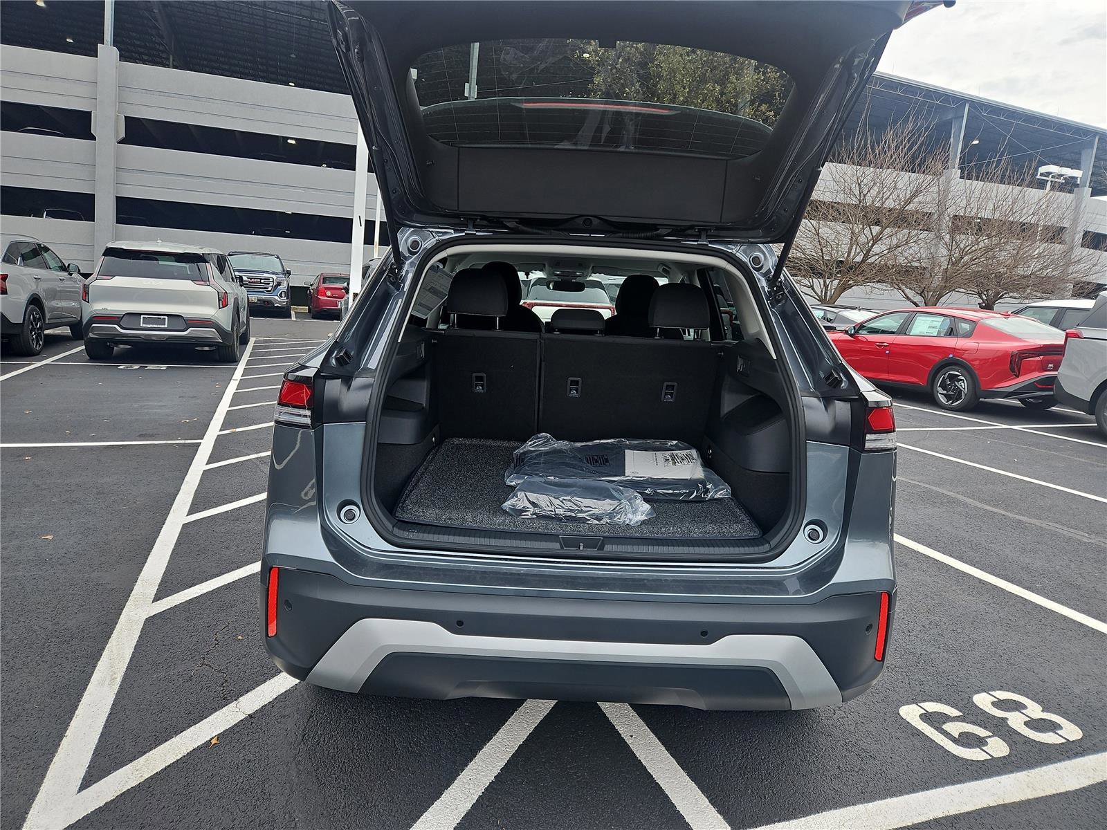 New 2026 Volkswagen Tiguan S image 5