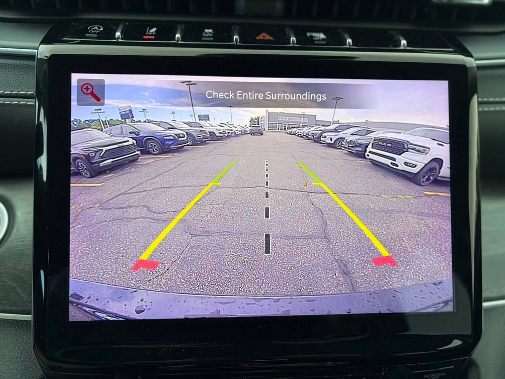 Used 2023 Jeep Grand Cherokee L Limited AWD/4WD image 42
