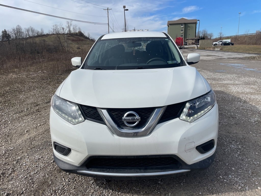 Used 2016 Nissan Rogue S image 2