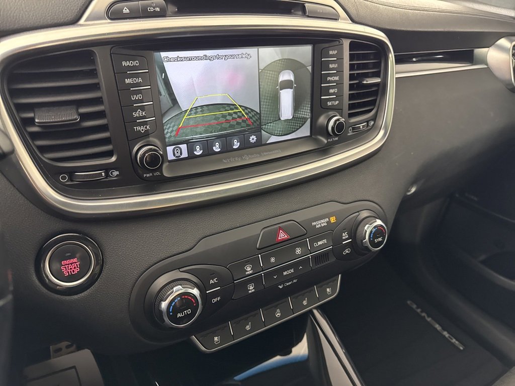 Used 2017 Kia Sorento SX image 19