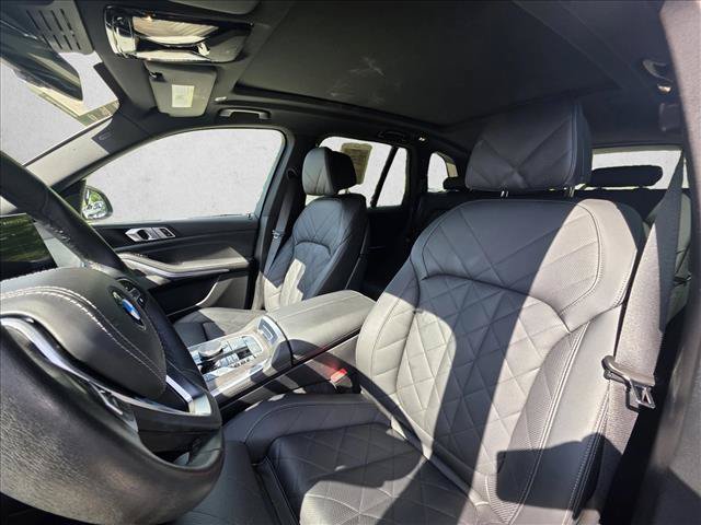 Used 2025 BMW X5 xDrive40i AWD/4WD image 14