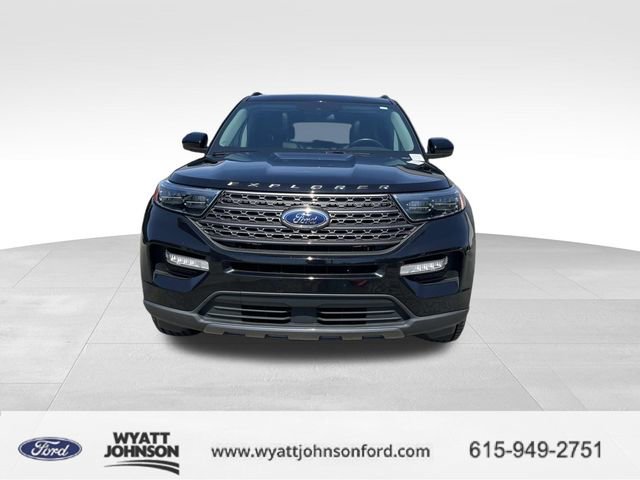 Certified 2023 Ford Explorer XLT w/ Equipment Group 202A AWD/4WD image 8