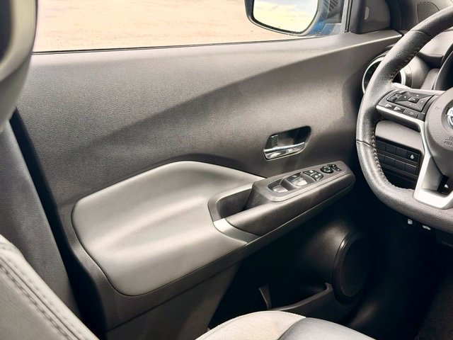 Used 2021 Nissan Kicks SR w/ SR Premium Package FWD image 20