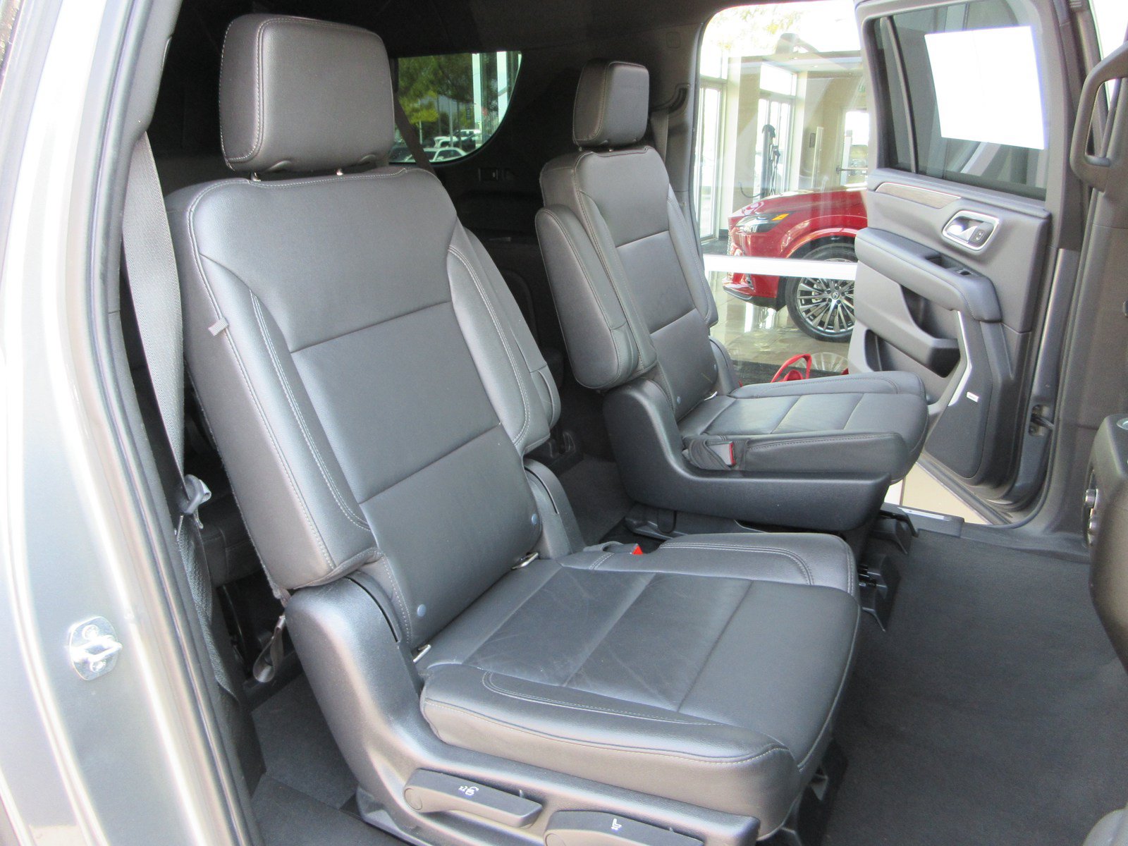 Used 2021 Chevrolet Suburban Z71 AWD/4WD image 22