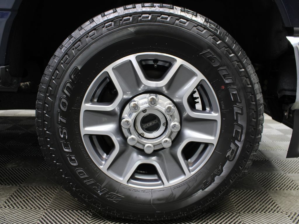 Used 2023 Ford F350 Lariat AWD/4WD image 10