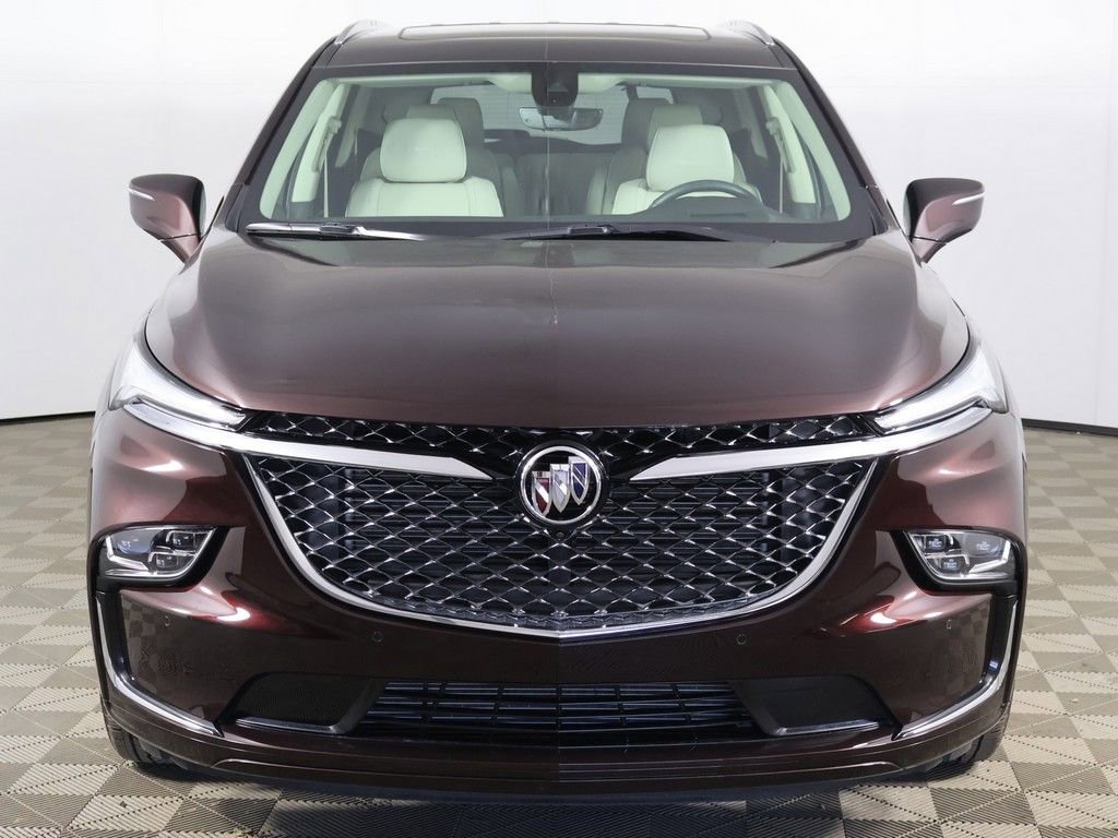 Used 2022 Buick Enclave Avenir w/ Avenir Technology Package image 17