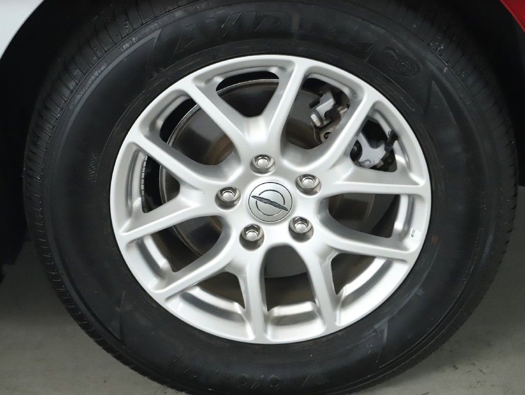 Used 2024 Chrysler Pacifica Touring-L image 39