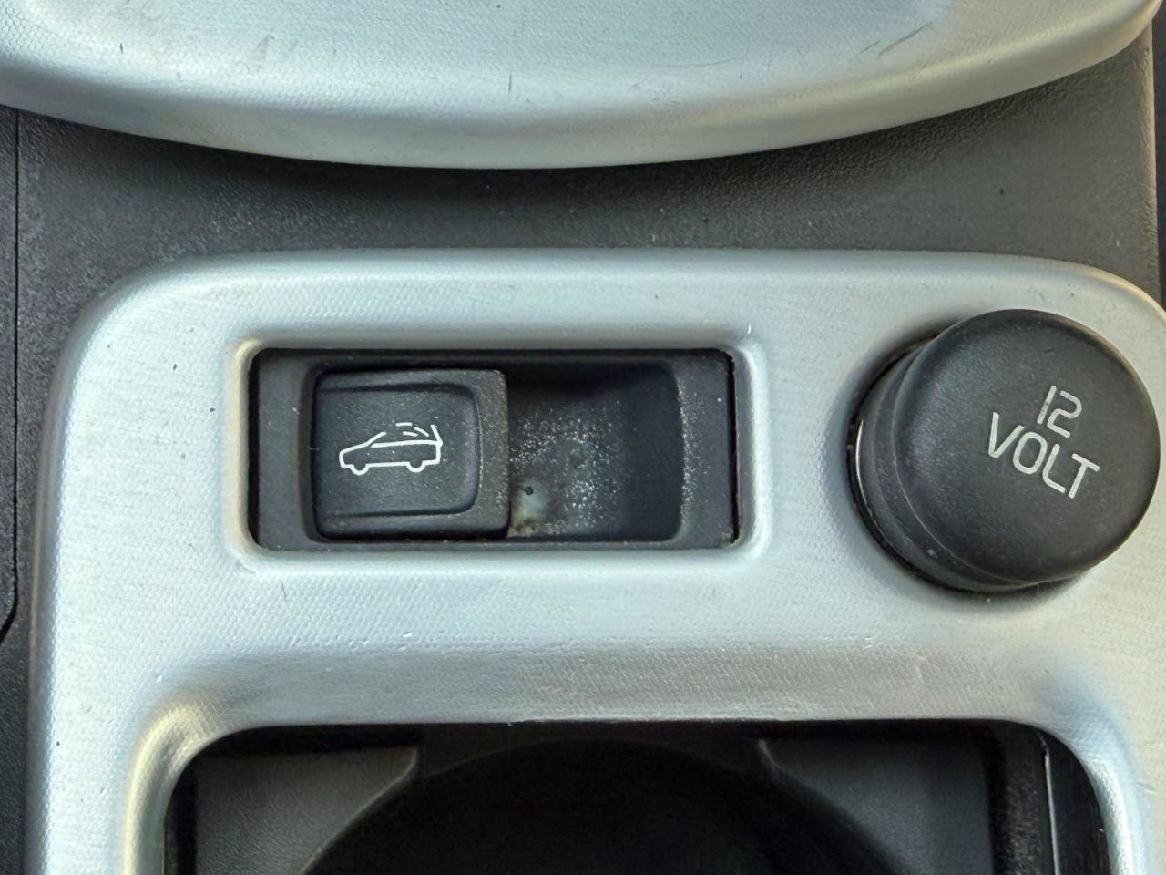 Used 2012 Volvo C70 T5 FWD image 16